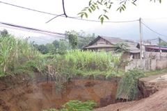 Repaired sinkhole in Bac Kan sinks again