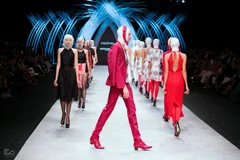 Int’l autumn-winter fashion week to open in Hanoi 