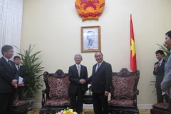 Deputy PM greets Toyota executive vice president 