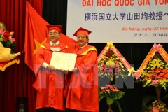 Japanese professor honoured by Da Nang University