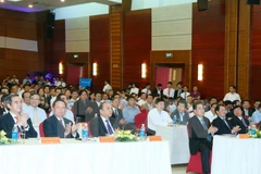 PM urges Hoa Binh to improve investment environment 