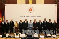 Fifth AEM-Russia Consultation takes place in Vientiane