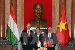 Vietnam, Hungary sign criminal legal assistance agreement 