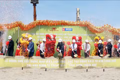 Ground broken for massive automotive engine plant in Thua Thien-Hue (Photo: VNA)
