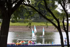 Nong Bon Lake Park, which boasts a popular water sports centre in Prawet district of Bangkok, is among the sites earmarked for improvements to help celebrate the birthday of His Majesty the King. (Photo: bangkokpost.com)