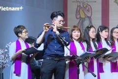 15-year-old choir helps promote Vietnamese culture in France