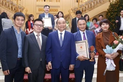 Bua Liem Vang Press Awards affirms political stance of journalists