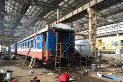 Expired carriages, locomotives put burden on domestic railway sector 