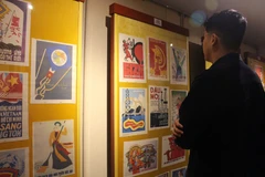 1010 propaganda posters on display to mark 1010th anniversary of Thang Long-Hanoi