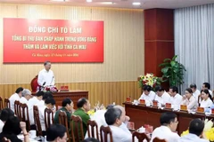 Party General Secretary To Lam speaks at the meeting. (Photo: VNA)