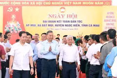 Party General Secretary To Lam at the Great National Unity Festival in Mui village, Dat Mui commune, Ngoc Hien district, the southernmost province of Ca Mau. (Photo: VNA)