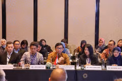 Djatmiko Bris Witjaksono (centre), director general of international trade negotiations at the Indonesia's Trade Ministry, speaks at the 10th round of the Indonesia-Canada Comprehensive Economic Partnership Agreement (ICA-CEPA) negotiation in Bandung, (Photo: antaranews.com) 