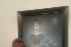 Painter inspired by Vietnamese women wearing ao dai