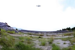 Dioxin detoxification project continues in Da Nang airport 