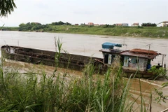 Hanoi set to clamp down on waterways traffic violations