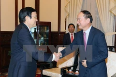 President asked Samsung to help with developing support industry
