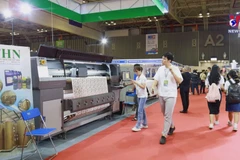 500 exhibitors attend int’l garment-textile fairs in HCM City