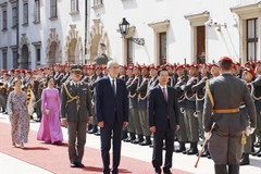 President holds talks with Austrian counterpart