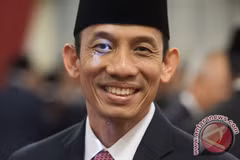 Indonesia fires minister for dual citizenship