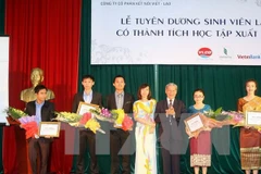 Thua Thien – Hue to continue human resources training for Lao locality