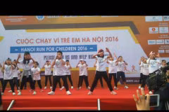 Thousands join Hanoi Run for Children 2016