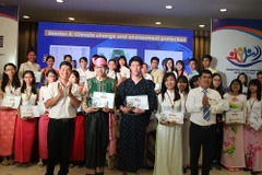  Scientific forum attracts international students to HCM City