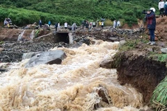 Vietnam builds maps to warn of natural calamilties