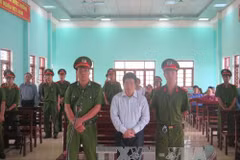 Capital punishment inflicted on drug baron, eight accomplices 