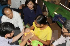 Health workers study suspected microcephaly in Dak Lak 