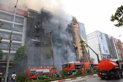 Hanoi karaoke bar blaze kills at least 13 