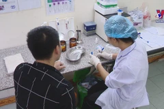 Doctors bringing hope to HIV patients