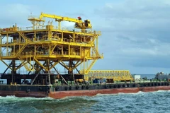 Vietsovpetro installs wellhead platform topside at Bach Ho oil field
