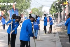 Hanoi youth join hands to support flood recovery efforts