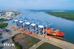 Ba Ria-Vung Tau excels in investment environment improvement