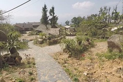 Primitive landscape turns mountainous village into tourist site