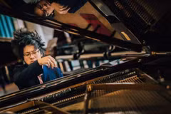 Overseas Vietnamese artist aspire to contribute to home country