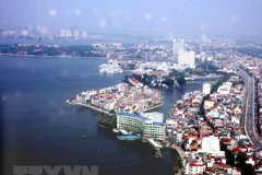 Hanoi to clean up, refurbish West Lake
