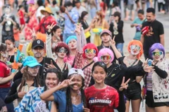 Cambodia sees record number of tourists during traditional New Year holiday