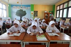 Indonesia urges to tackle education inequality