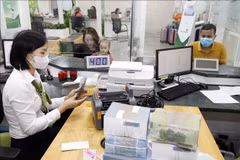 Banks continue to cut deposit interest rates