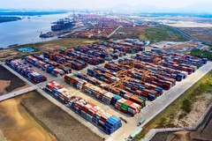 Nearly 112 million tonnes of cargo handled at Vietnamese seaports