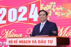 PM meets with representatives of foreign-invested enterprises in Vietnam
