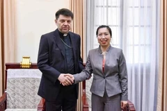 Deputy Foreign Minister hosts first Resident Papal Representative in Vietnam