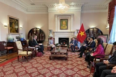 Deputy PM meets US officials, businesspeople