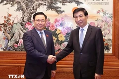 NA Chairman meets Chinese front leader