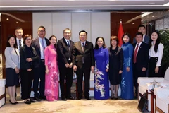 NA chairman meets with Chinese groups’ executives