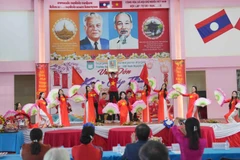 Bilingual school in Laos celebrates Vietnamese Tet festival