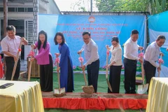 Can Tho builds 100 houses for poor, near-poor, needy households