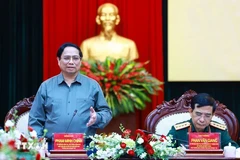 PM looks into Viettel high-tech defence industry operations