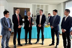 Vietnam seeks stronger cooperation with French city in different fields
